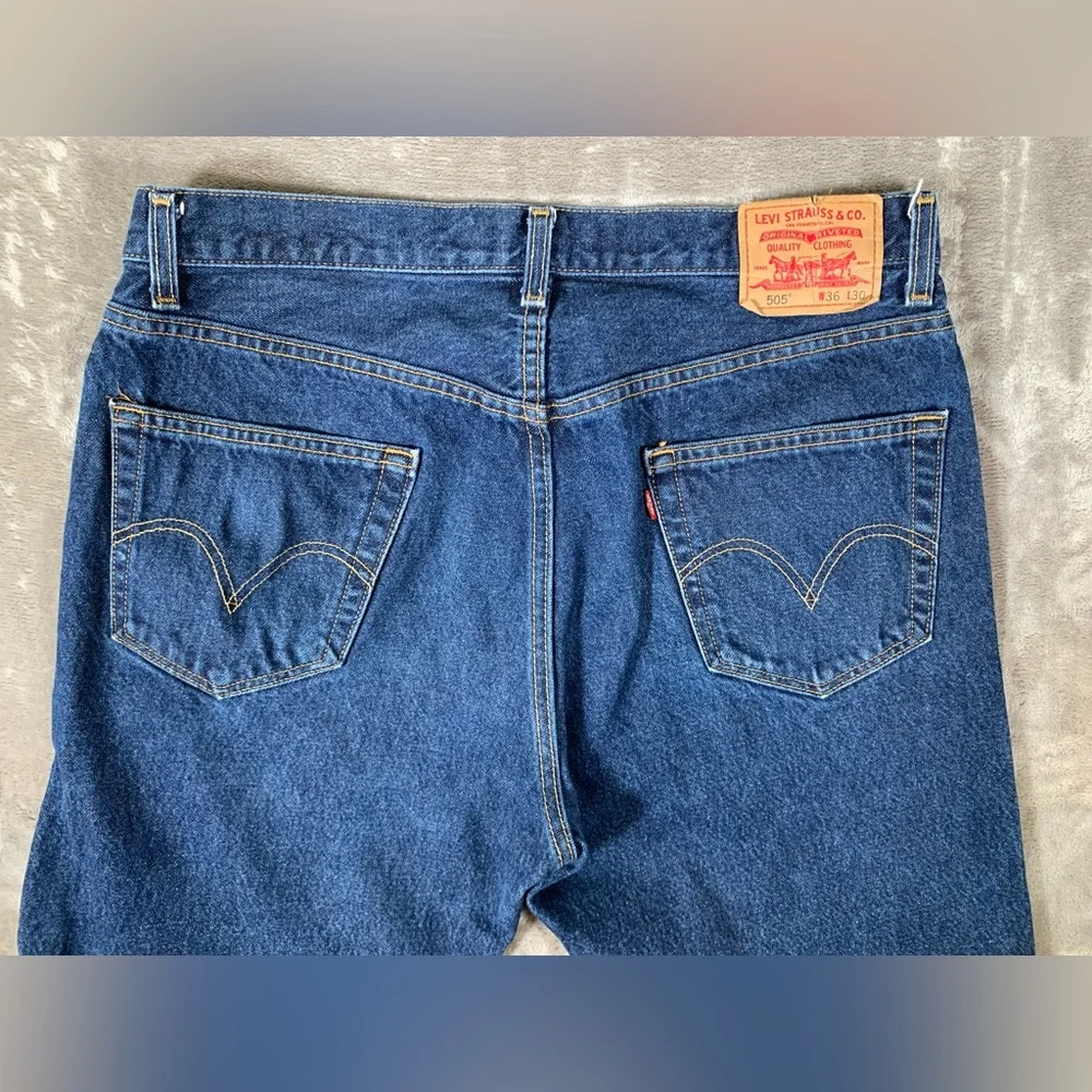 Levi's 505 Jeans Men 36 x 30 Dark Blue Wash Regular Fit Stretch Made‎ In USA